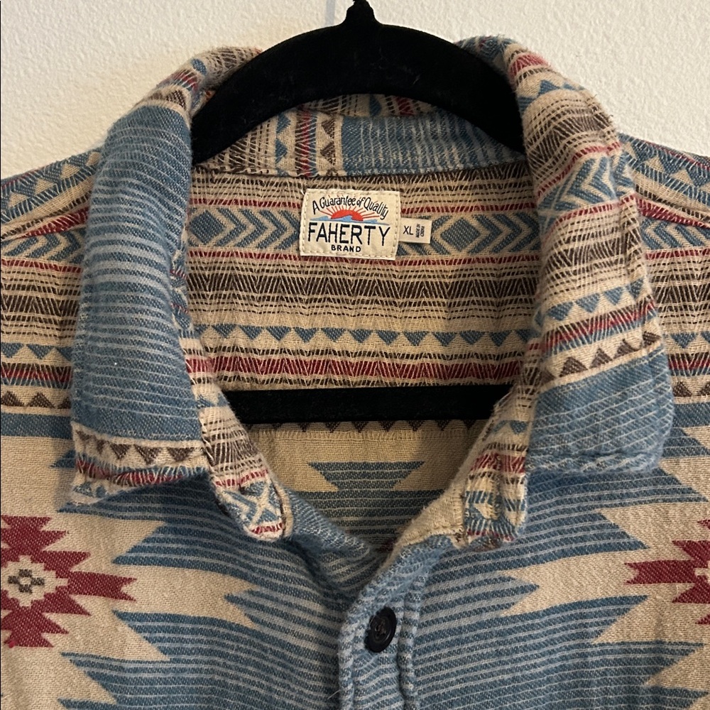 Faherty Men’s Southwestern Pattern Long Sleeve Button Up Shirt Flannel XL - Picture 2 of 5